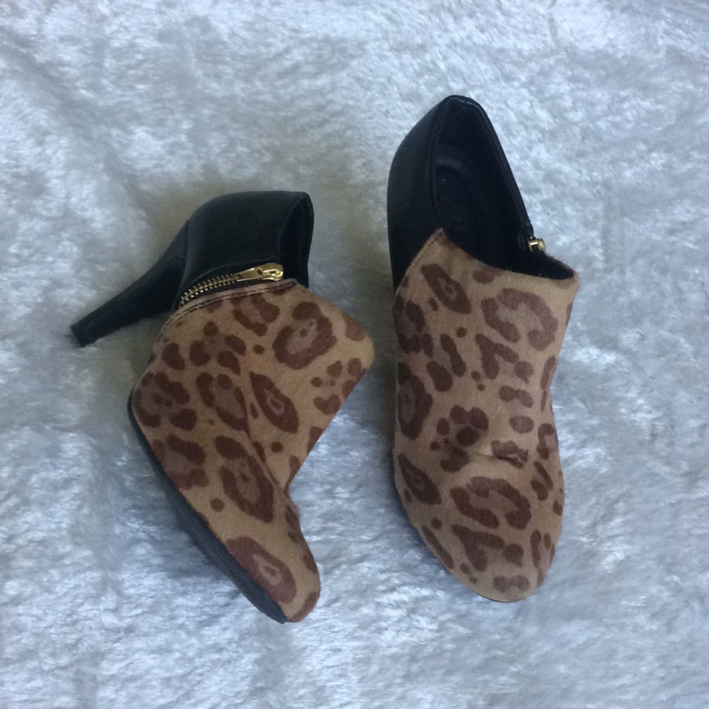 🔴Booties animal Print